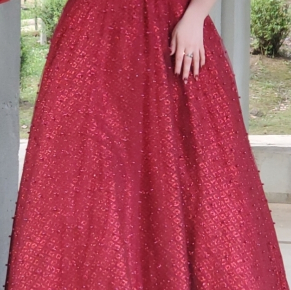 Gorgeous Ballgown/Prom. All about the details. - Picture 6 of 12